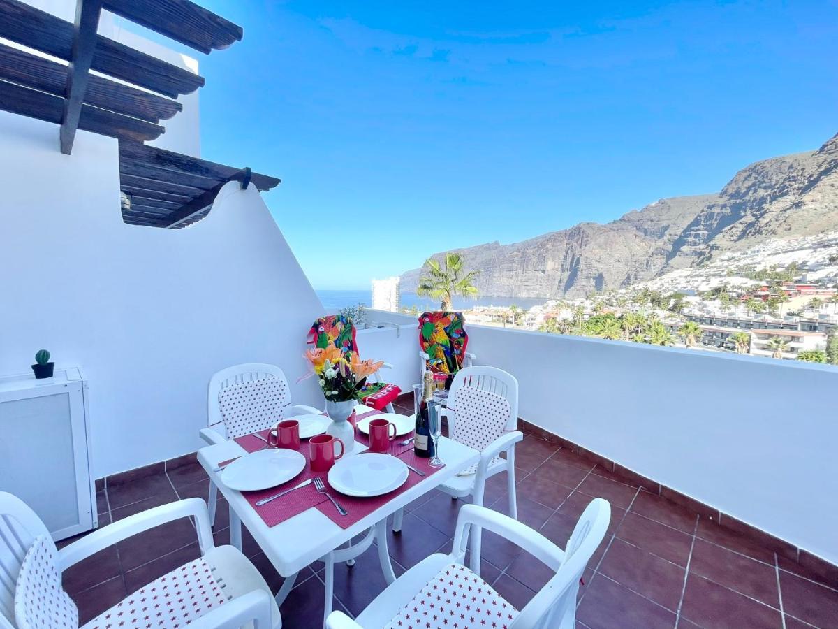 Seaview Townhouse In Puerto Santiago & Los Gigantes Пуэрто-де-Сантьяго Экстерьер фото