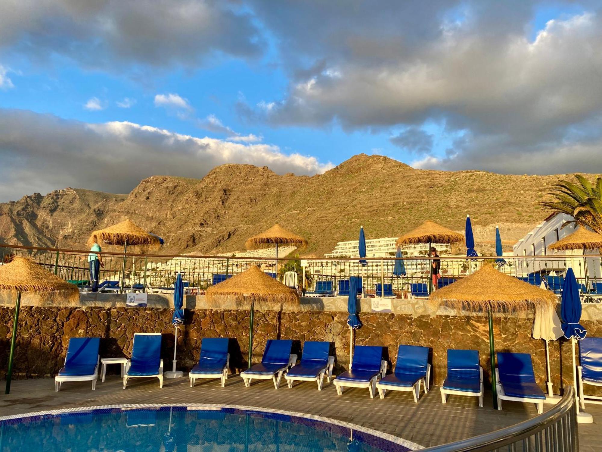 Seaview Townhouse In Puerto Santiago & Los Gigantes Пуэрто-де-Сантьяго Экстерьер фото