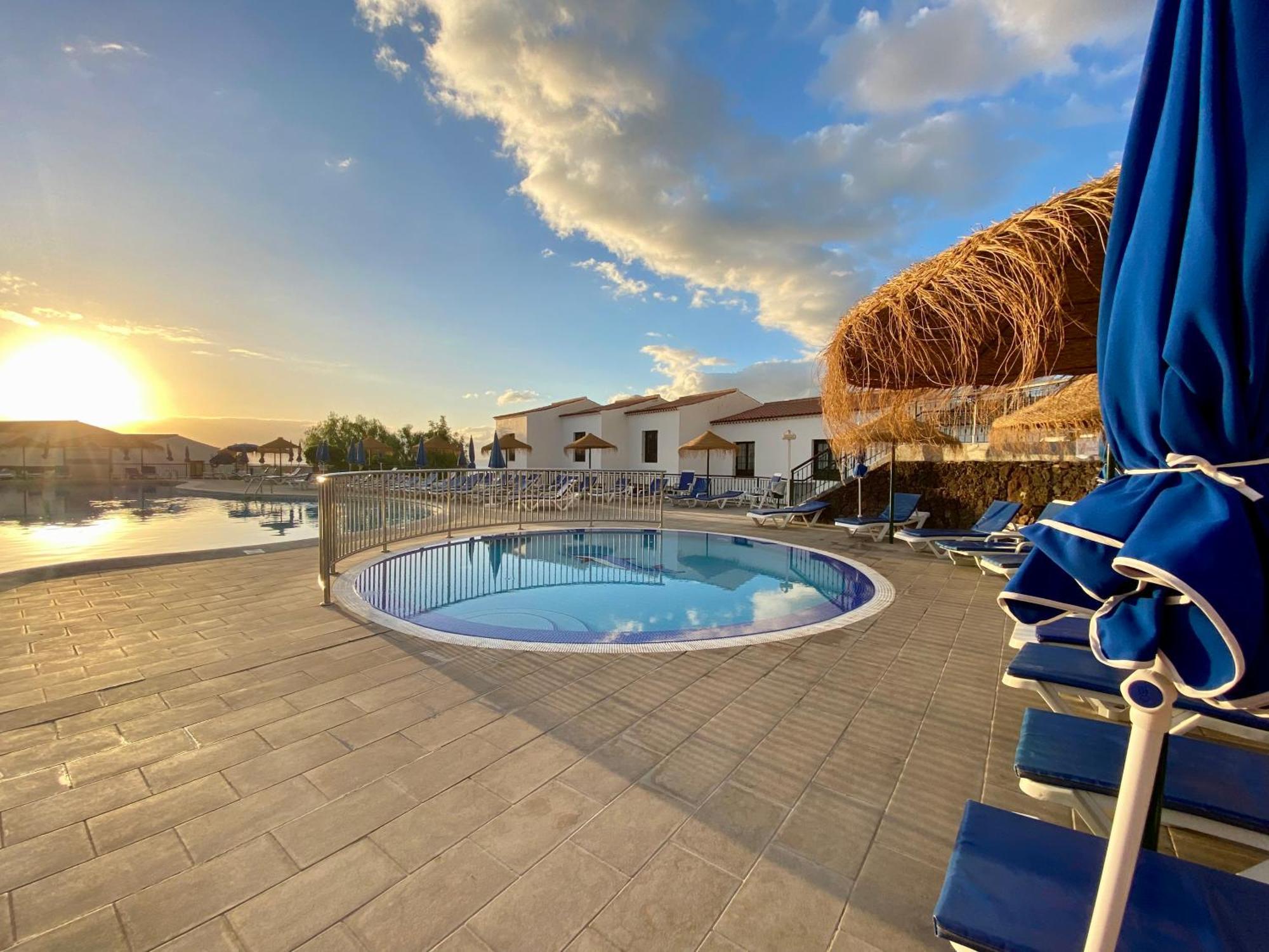 Seaview Townhouse In Puerto Santiago & Los Gigantes Пуэрто-де-Сантьяго Экстерьер фото